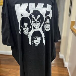 KISS Black Graphic T-Shirt
